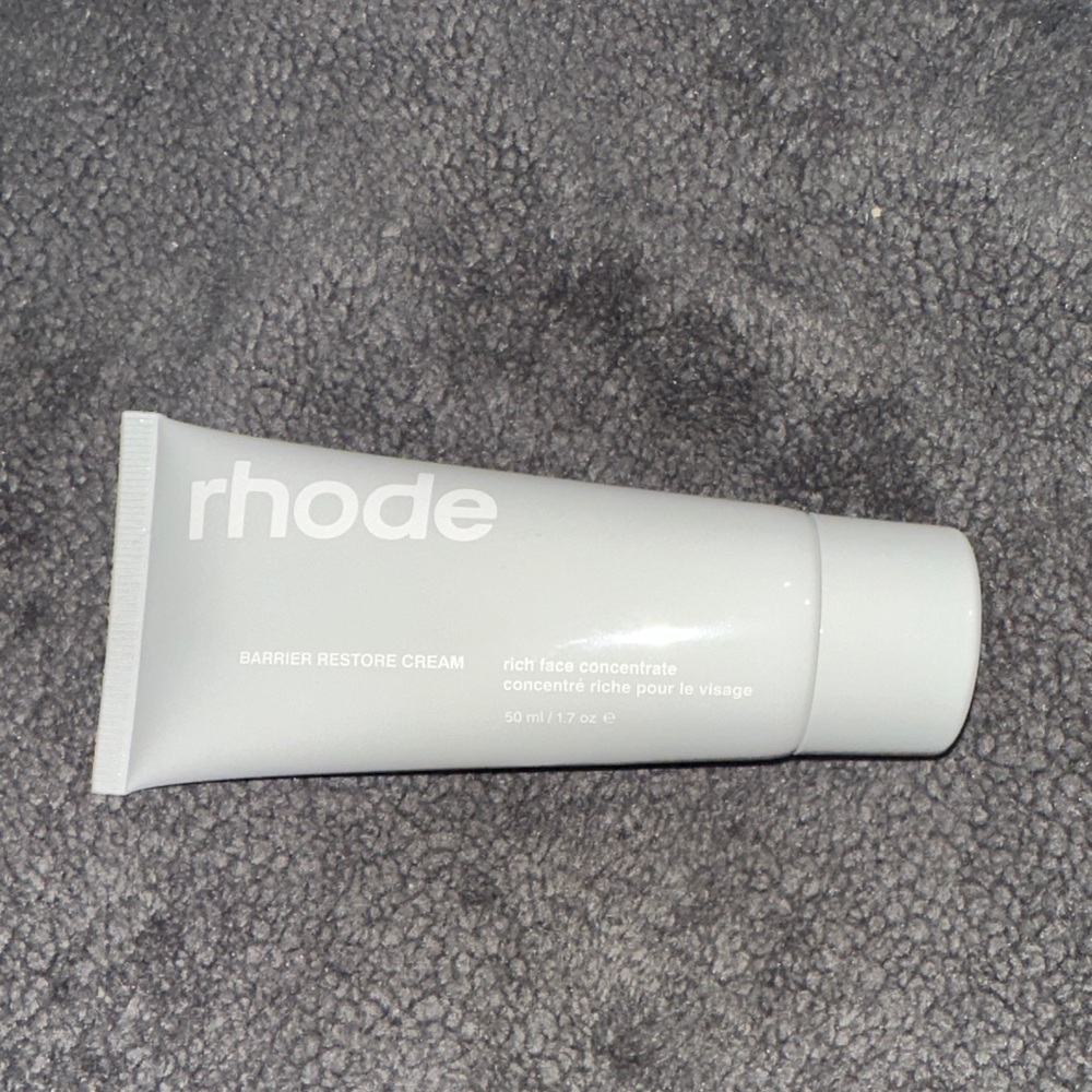 Rhode barrier restore cream